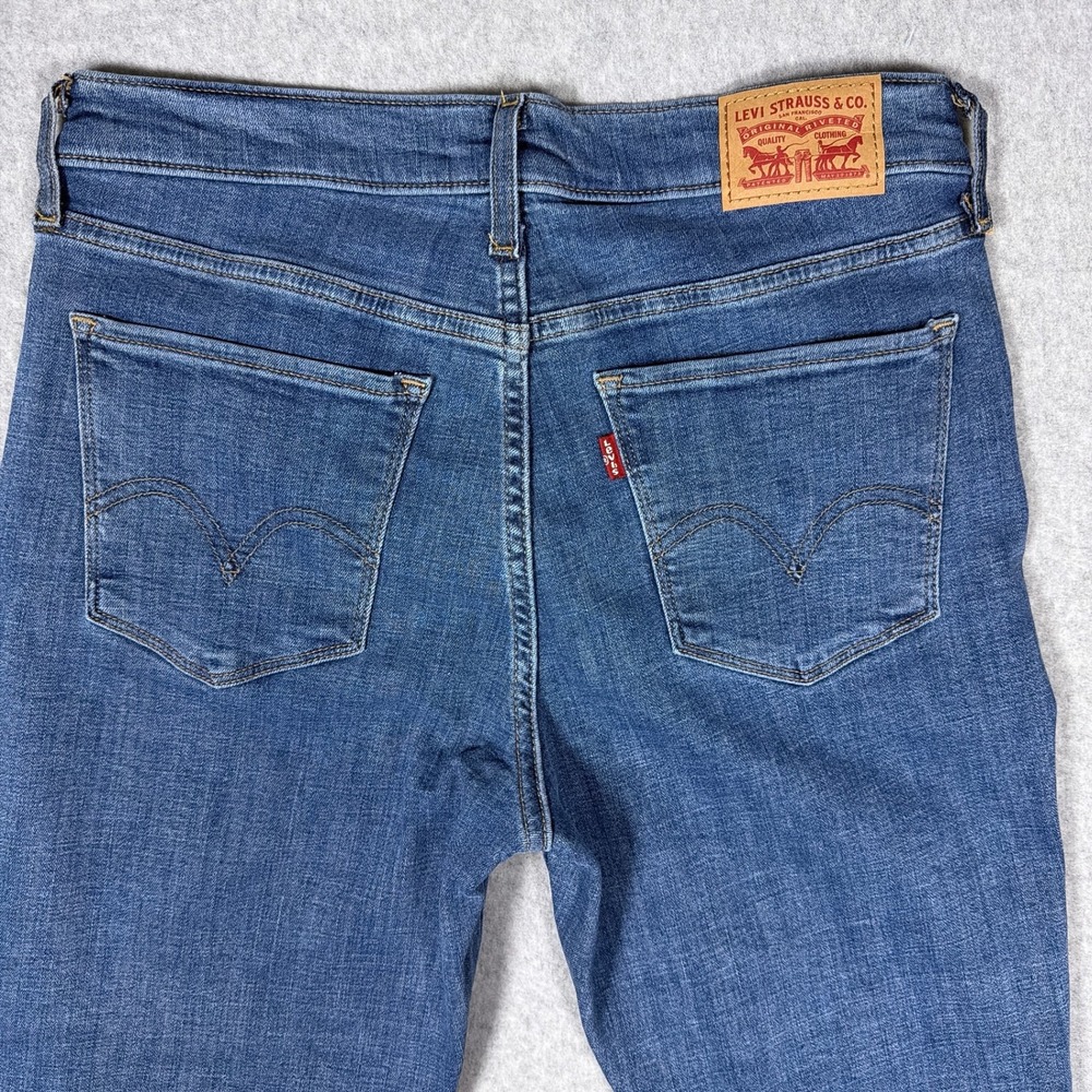 Levi Strauss & Co Womens Classic Straight Leg Blue Jeans Size 4 Medium Wash - Picture 8 of 12